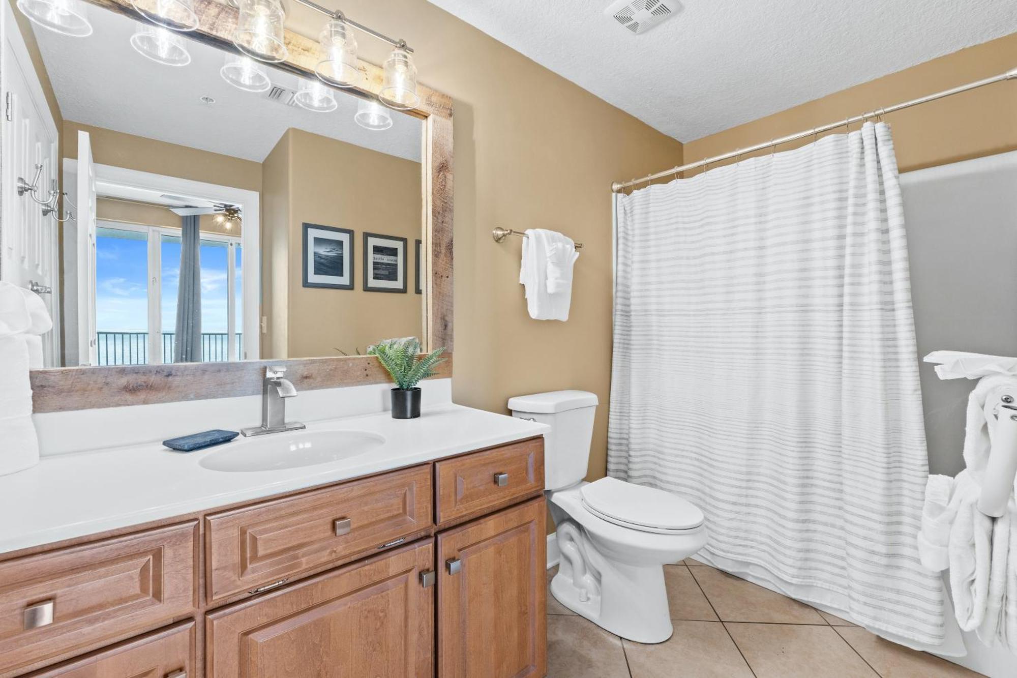 Emerald Isle By Panhandle Getaways Panama City Beach Room photo